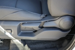 Toyota Tacoma 4WD SR5 Double Cab 6' Bed AT (Natl) 2026