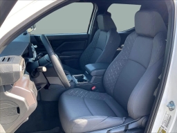 Toyota Tacoma 4WD SR5 Double Cab 6' Bed AT (Natl) 2026