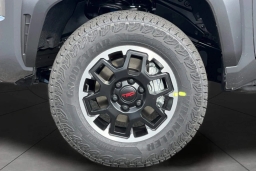 Toyota Tacoma 4WD TRD Off Road Double Cab 5' Bed AT (Natl) 2026