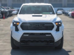 Toyota Tacoma 4WD TRD Sport Double Cab 5' Bed AT (Natl) 2026