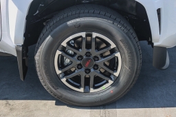 Toyota Tacoma 4WD TRD Sport Double Cab 5' Bed AT (Natl) 2026