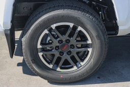 Toyota Tacoma 4WD TRD Sport Double Cab 5' Bed AT (Natl) 2026