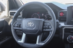 Toyota Tacoma 4WD TRD Sport Double Cab 5' Bed AT (Natl) 2026