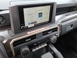 Toyota Tacoma 4WD SR5 Double Cab 6' Bed AT (Natl) 2026