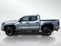 Toyota Tacoma 4WD TRD Off Road Double Cab 5' Bed AT (Natl) 2026