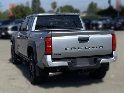 Toyota Tacoma 4WD TRD Off Road Double Cab 5' Bed AT (Natl) 2026