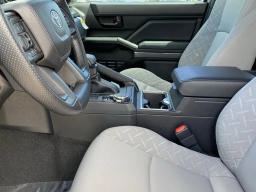 Toyota Tacoma 4WD SR5 Double Cab 5' Bed AT (Natl) 2026