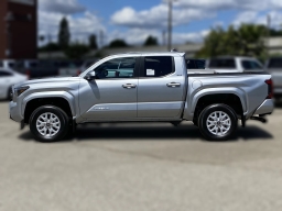 Toyota Tacoma 4WD SR5 Double Cab 5' Bed AT (Natl) 2026