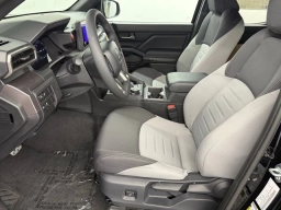 Toyota Tacoma 4WD TRD Sport Double Cab 5' Bed AT (Natl) 2026