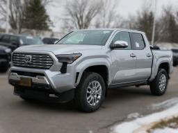 Toyota Tacoma 4WD Limited Double Cab 5' Bed AT (Natl) 2026