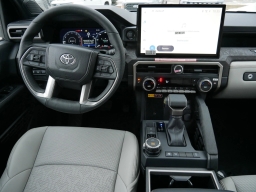 Toyota Tacoma 4WD Limited Double Cab 5' Bed AT (Natl) 2026