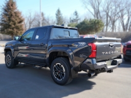 Toyota Tacoma 4WD TRD Sport Double Cab 5' Bed AT (Natl) 2026