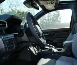 Toyota Tacoma 4WD TRD Sport Double Cab 5' Bed AT (Natl) 2026