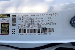 Toyota Tacoma 4WD SR5 Double Cab 6' Bed AT (Natl) 2026