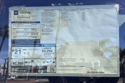 Toyota Tacoma 4WD SR5 Double Cab 6' Bed AT (Natl) 2026