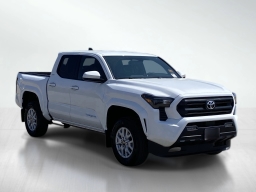 Toyota Tacoma 4WD SR5 Double Cab 5' Bed AT (Natl) 2026