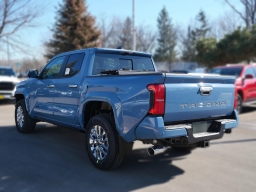 Toyota Tacoma 4WD Limited Double Cab 5' Bed AT (Natl) 2026