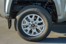 Toyota Tacoma 4WD SR5 Double Cab 5' Bed AT (GS) 2026