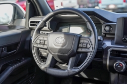 Toyota Tacoma 4WD SR5 Double Cab 5' Bed AT (GS) 2026