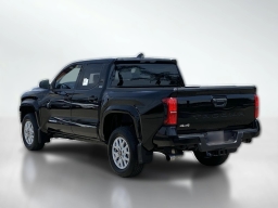 Toyota Tacoma 4WD SR5 Double Cab 5' Bed AT (Natl) 2026