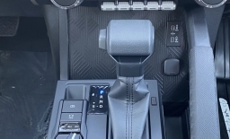 Toyota Tacoma 4WD SR5 Double Cab 5' Bed AT (Natl) 2026