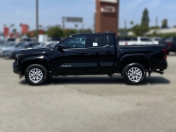 Toyota Tacoma 4WD SR5 Double Cab 5' Bed AT (Natl) 2026