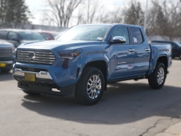 Toyota Tacoma 4WD Limited Double Cab 5' Bed AT (Natl) 2026