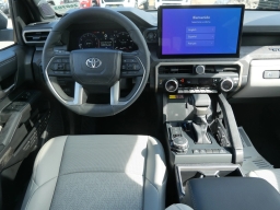 Toyota Tacoma 4WD Limited Double Cab 5' Bed AT (Natl) 2026