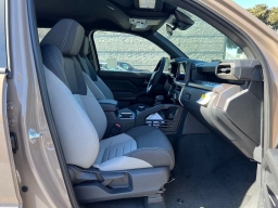 Toyota Tacoma 4WD TRD Off Road Double Cab 5' Bed AT (Natl) 2026