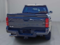 Toyota Tacoma 4WD SR5 Double Cab 6' Bed AT (Natl) 2026