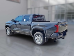 Toyota Tacoma 4WD SR5 Double Cab 6' Bed AT (Natl) 2026