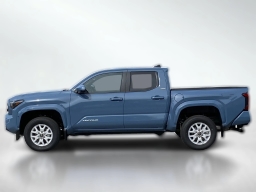 Toyota Tacoma 4WD SR5 Double Cab 5' Bed AT (Natl) 2026