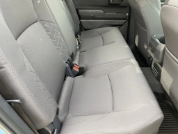 Toyota Tacoma 4WD SR5 Double Cab 5' Bed AT (Natl) 2026