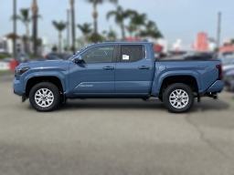 Toyota Tacoma 4WD SR5 Double Cab 5' Bed AT (Natl) 2026