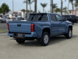 Toyota Tacoma 4WD SR5 Double Cab 5' Bed AT (Natl) 2026