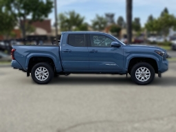 Toyota Tacoma 4WD SR5 Double Cab 5' Bed AT (Natl) 2026