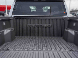 Toyota Tacoma 4WD SR5 Double Cab 5' Bed AT (GS) 2026