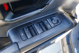 Toyota Tacoma 4WD SR5 Double Cab 5' Bed AT (GS) 2026