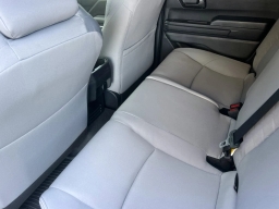 Toyota Tacoma 4WD SR5 Double Cab 5' Bed AT (Natl) 2026