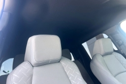 Toyota Tacoma 4WD SR5 Double Cab 5' Bed AT (Natl) 2026