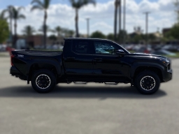 Toyota Tacoma 4WD TRD Off Road Double Cab 6' Bed AT (Natl) 2026