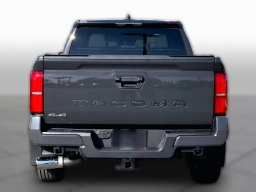 Toyota Tacoma 4WD SR5 Double Cab 5' Bed AT (GS) 2026