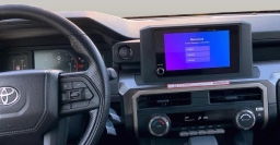 Toyota Tacoma 4WD SR5 Double Cab 5' Bed AT (GS) 2026