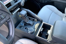 Toyota Tacoma 4WD SR5 Double Cab 5' Bed AT (GS) 2026