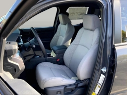 Toyota Tacoma 4WD SR5 Double Cab 5' Bed AT (GS) 2026