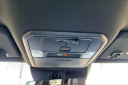 Toyota Tacoma 4WD SR5 Double Cab 5' Bed AT (GS) 2026