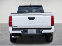 Toyota Tacoma 4WD SR5 Double Cab 5' Bed AT (Natl) 2026