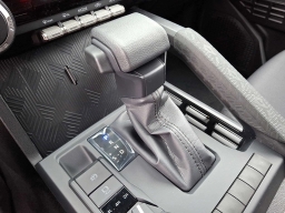 Toyota Tacoma 4WD SR5 Double Cab 6' Bed AT (Natl) 2026