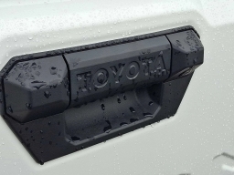 Toyota Tacoma 4WD SR5 Double Cab 6' Bed AT (Natl) 2026