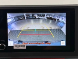 Toyota Tacoma 4WD SR5 Double Cab 5' Bed AT (Natl) 2026